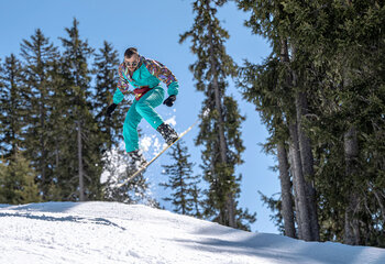 Retro Snowboarder