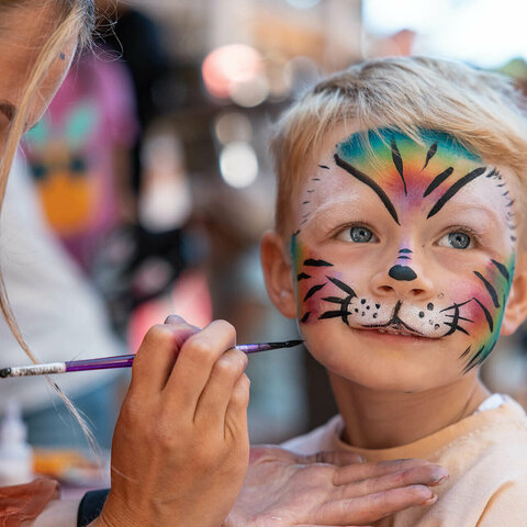 Kinderschminken am Fichtenschloss