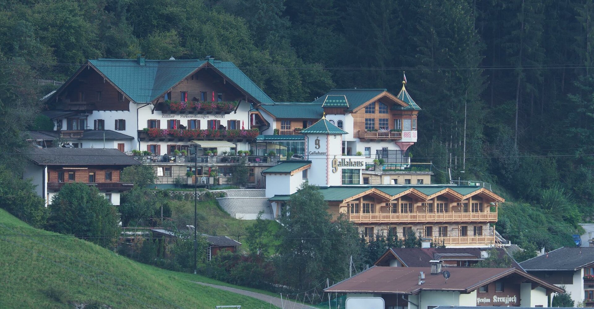 Aussenansicht-von-Zilleral-Arena.jpg