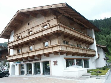 Raiffeisenbank-Gerlos.jpg