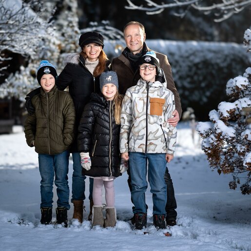 241123-Vorderegger-Familienshooting-8847-Bearbeite.jpg