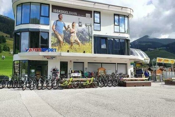 Öffentliche E-Ladestation Auto bei der Isskogelbahn Gerlos