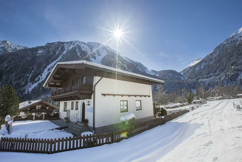 Landhaus-4-Jahreszeiten.jpg