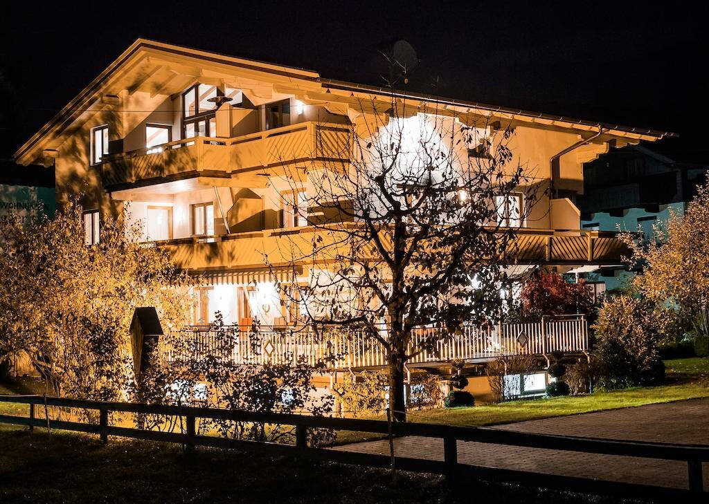 Apart-Huditz-im-Sommer-in-Zell-am-Ziller.jpg