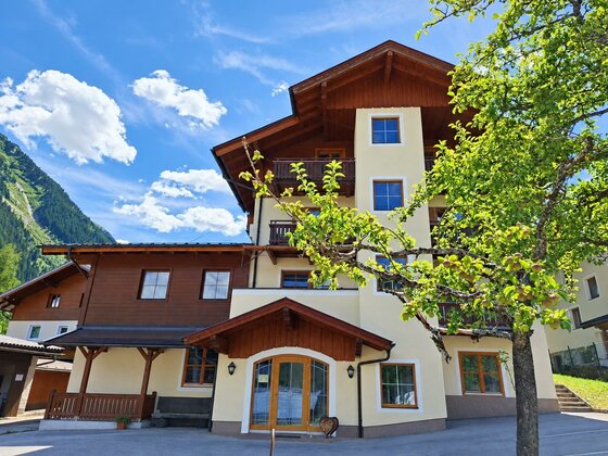 Alpenhaus Arts
