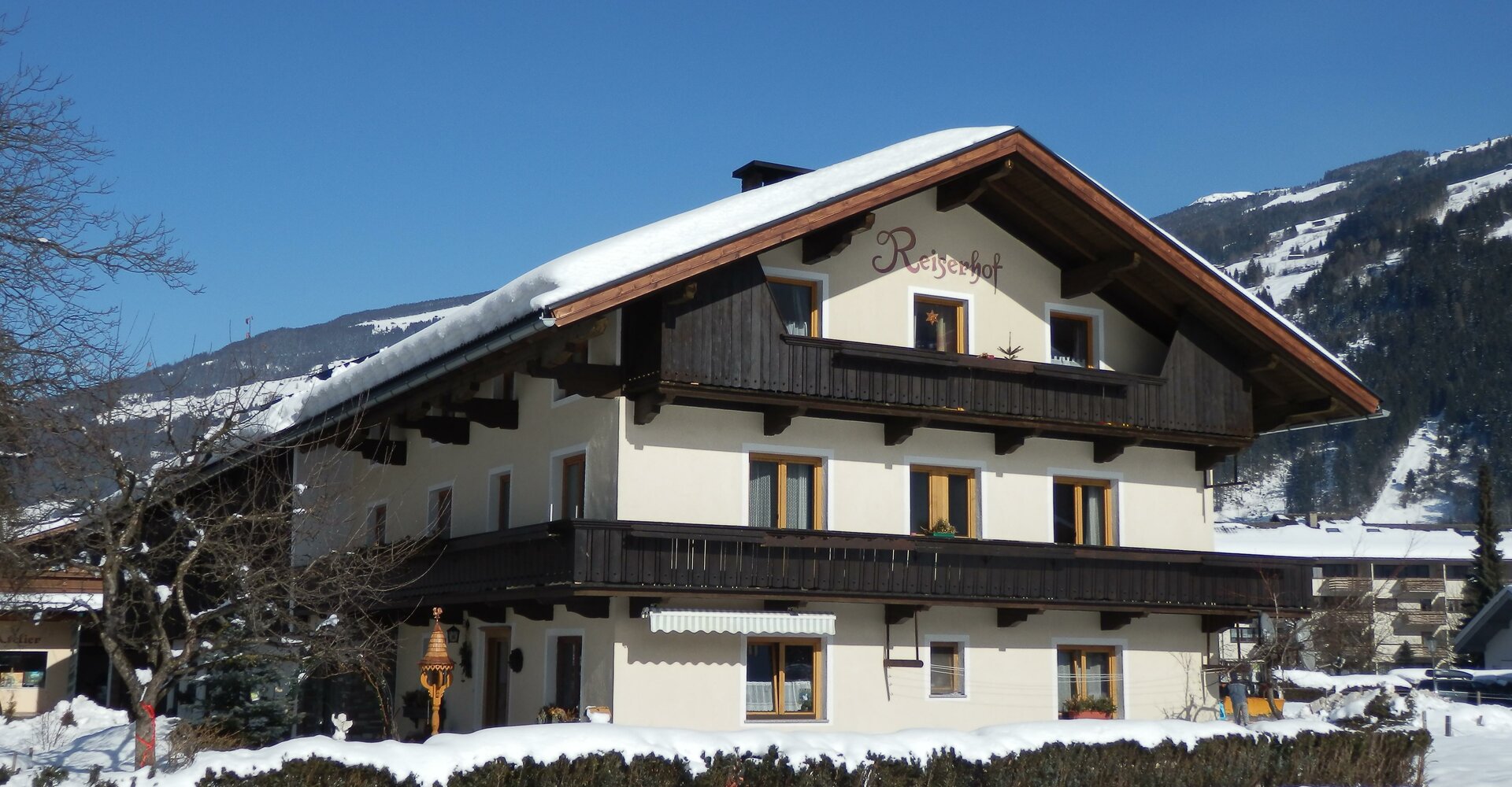 Haus-Winter.jpg
