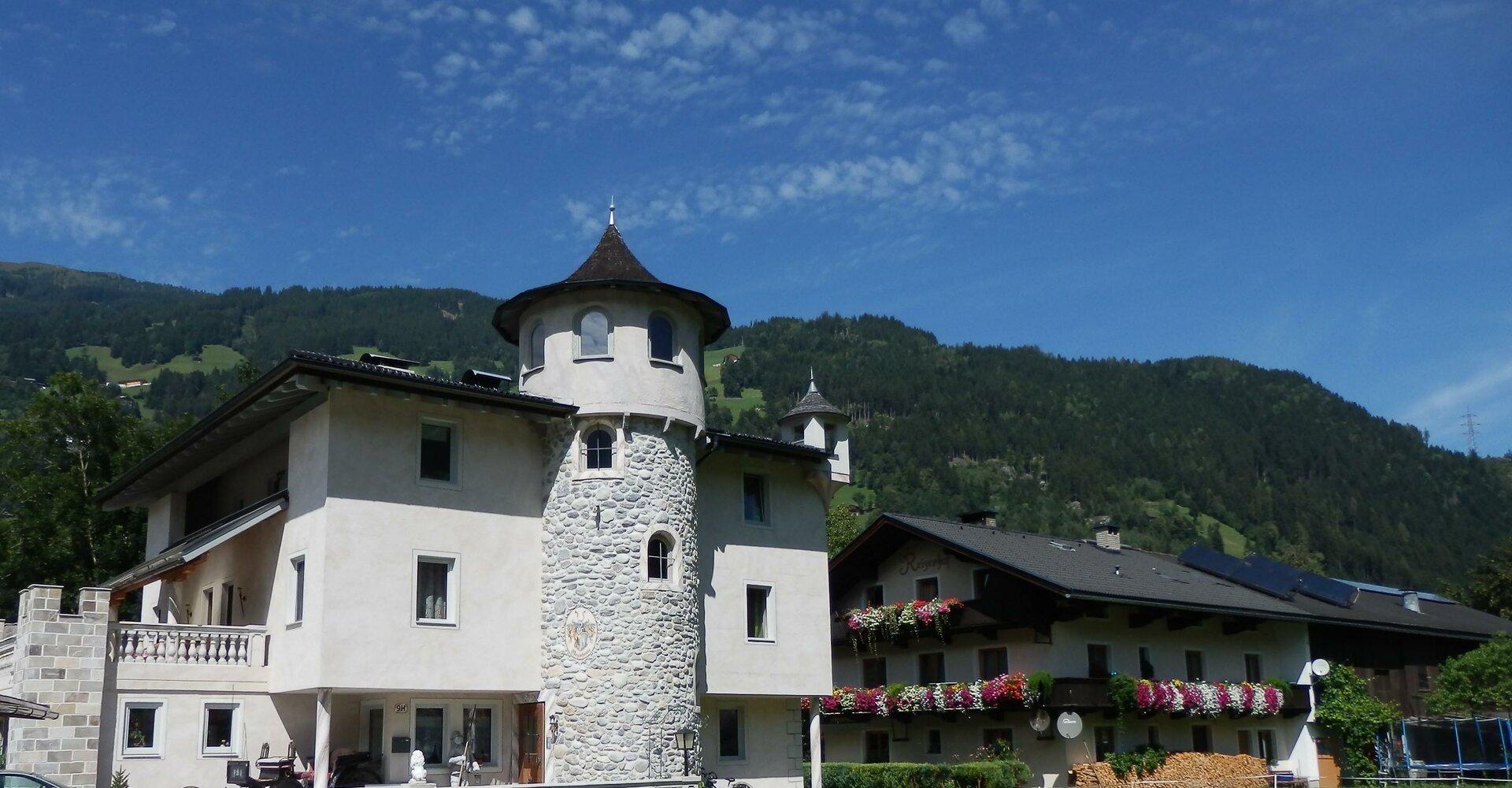 Reiserund-Schloss.jpg