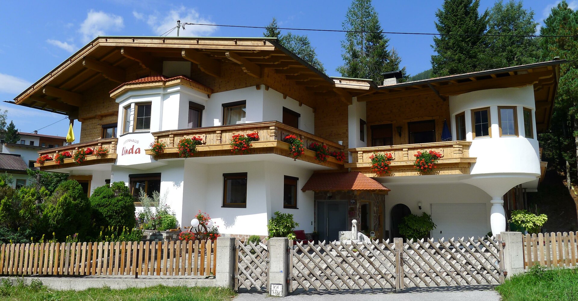 Ferienhaus-Linda-Sommer01.jpg