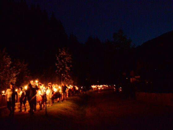 Familienfackelwanderung